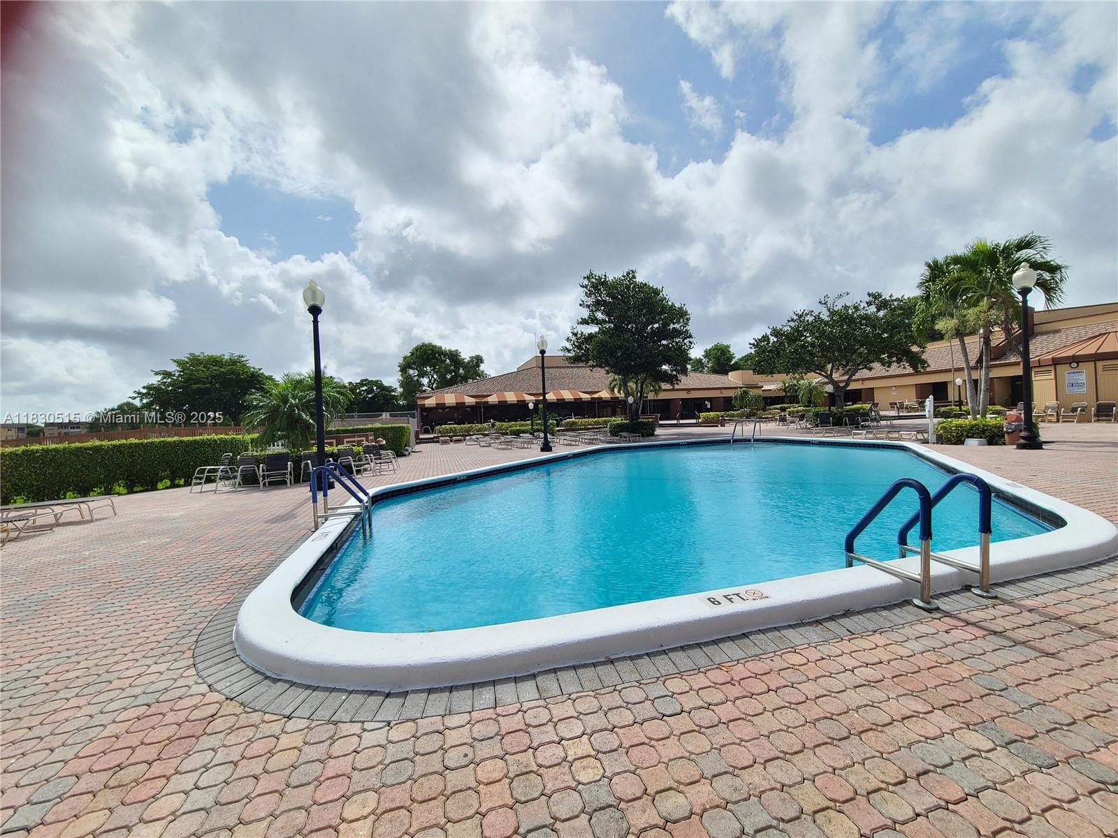 SUNRISE LAKES 83 CONDO - Residential