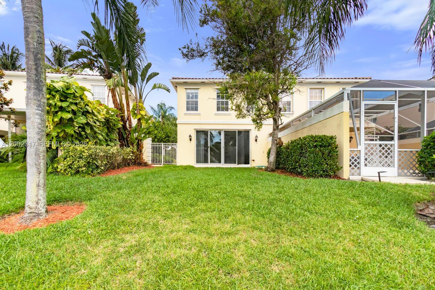 CATALINA LAKES - Residential Lease