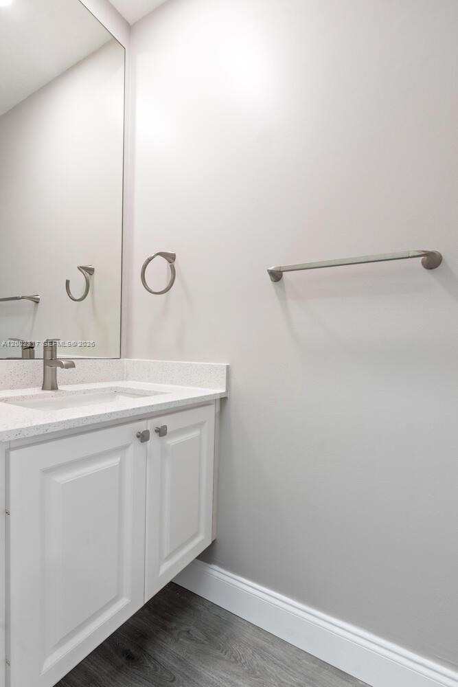 CATALINA LAKES - Residential Lease