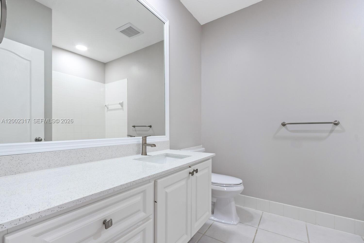 CATALINA LAKES - Residential Lease