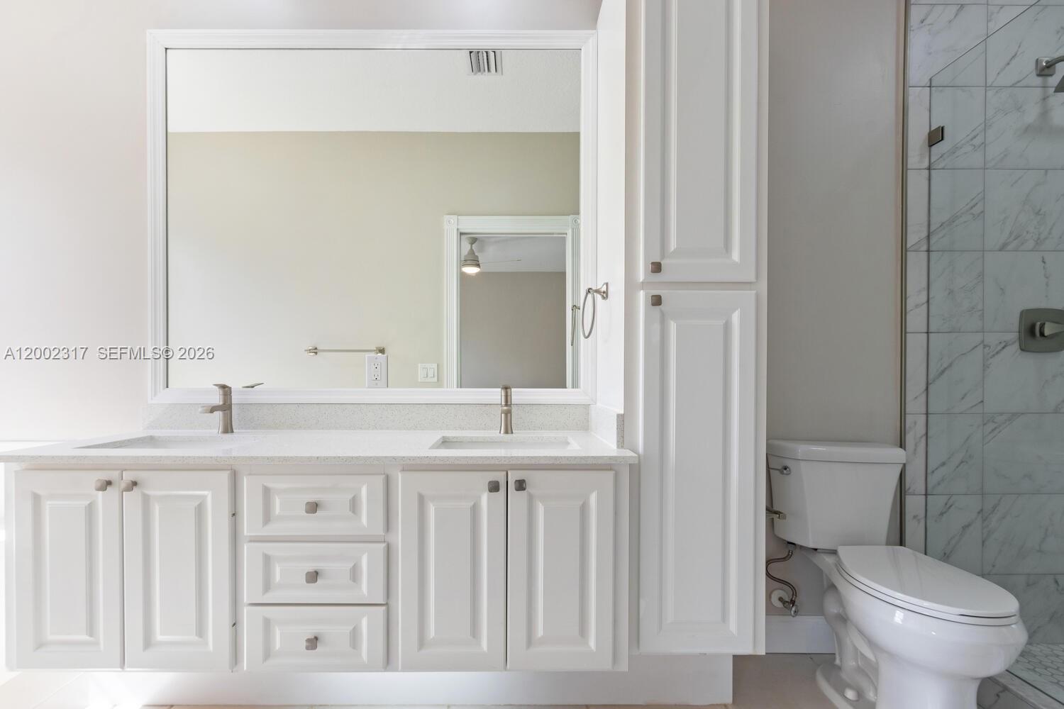 CATALINA LAKES - Residential Lease