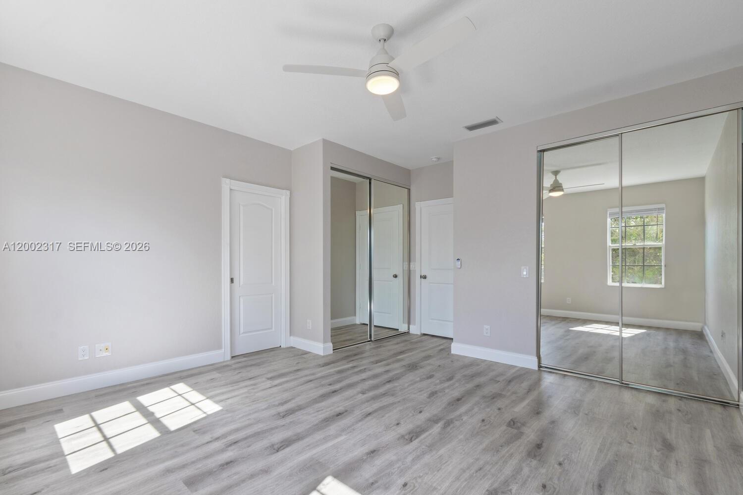 CATALINA LAKES - Residential Lease