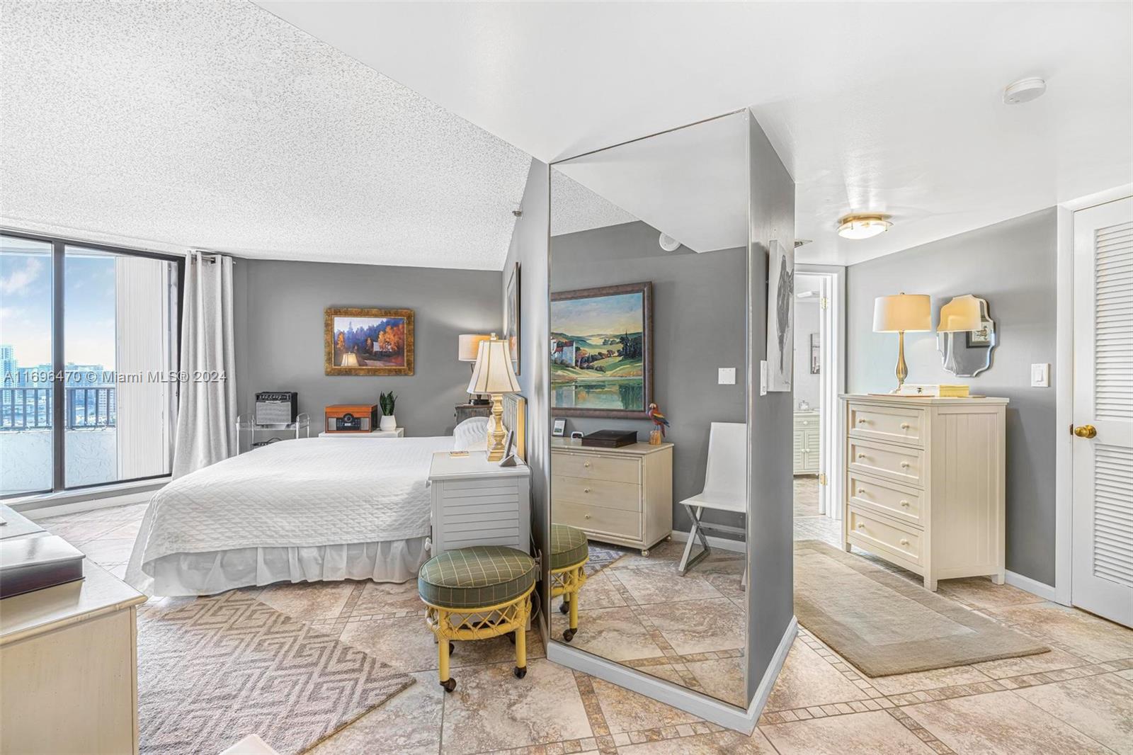 ANCHOR BAY CLUB CONDO - Residential