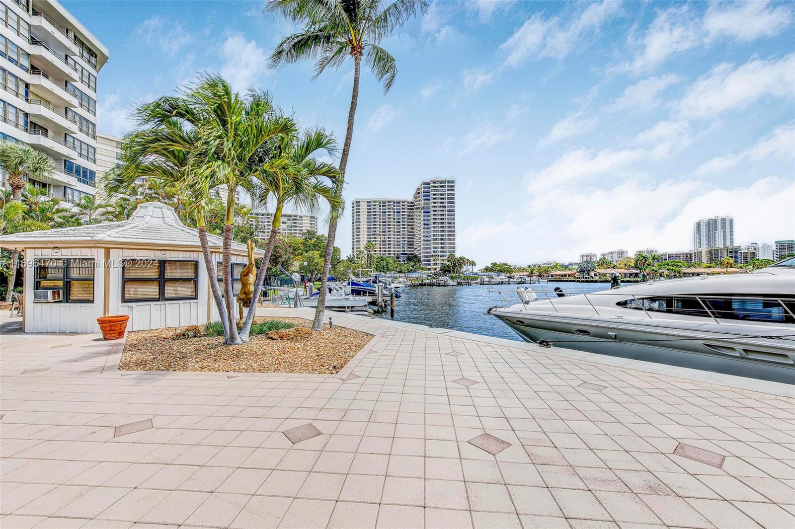 ANCHOR BAY CLUB CONDO - Residential