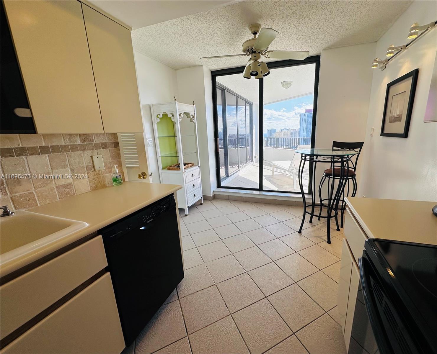ANCHOR BAY CLUB CONDO - Residential