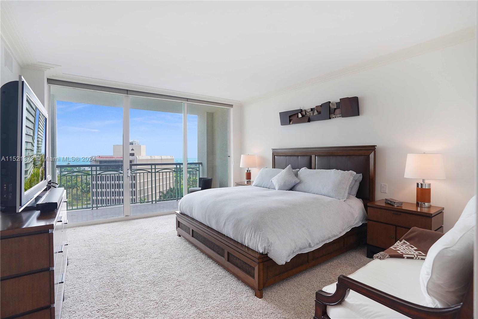 The Executive Residences - Residential