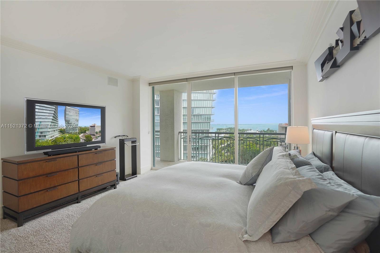 The Executive Residences - Residential