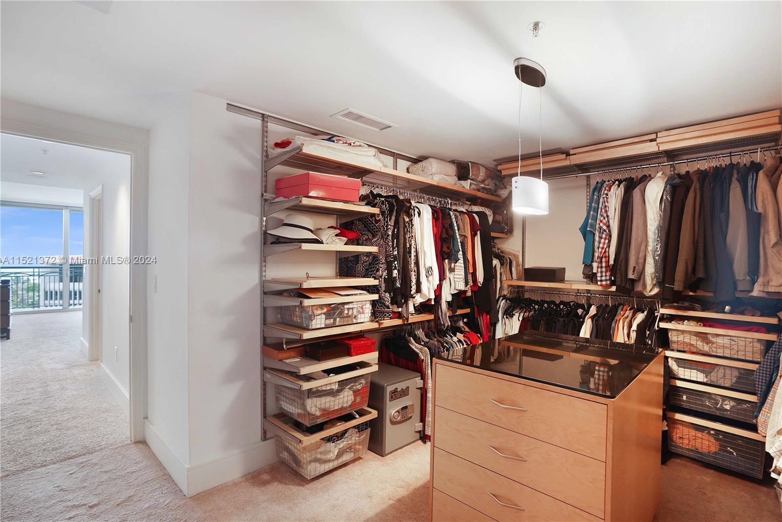 The Executive Residences - Residential