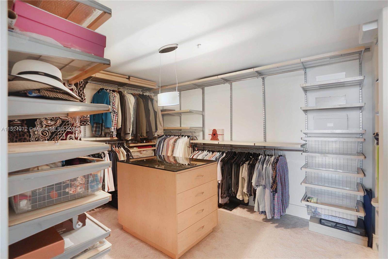 The Executive Residences - Residential