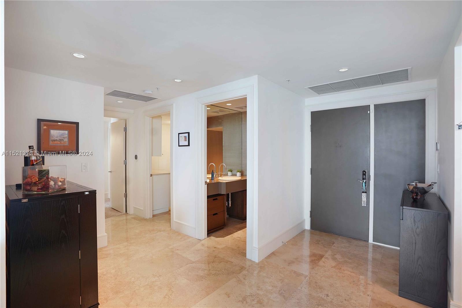 The Executive Residences - Residential