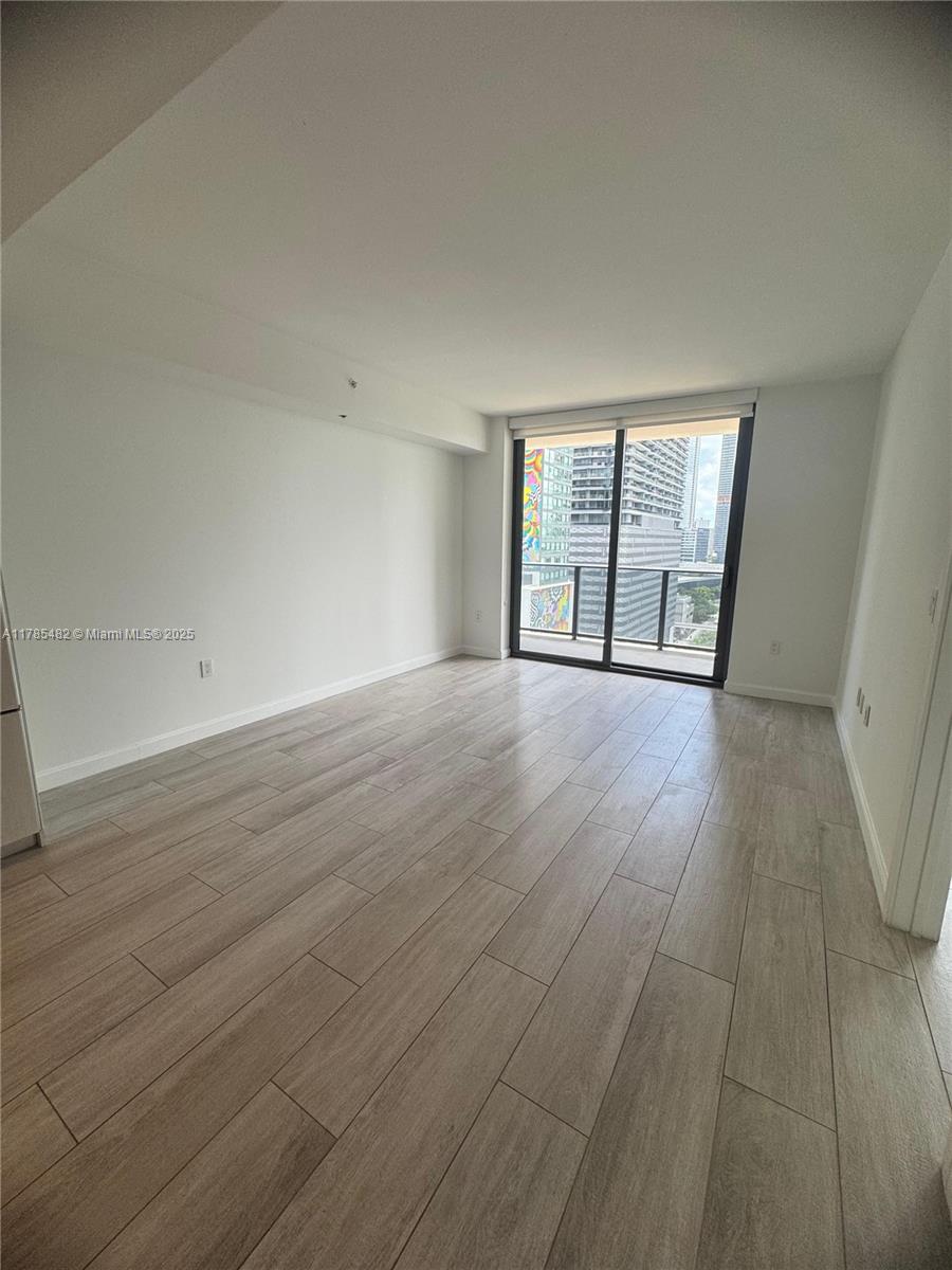 BRICKELL HEIGHTS EAST CON - Residential Lease
