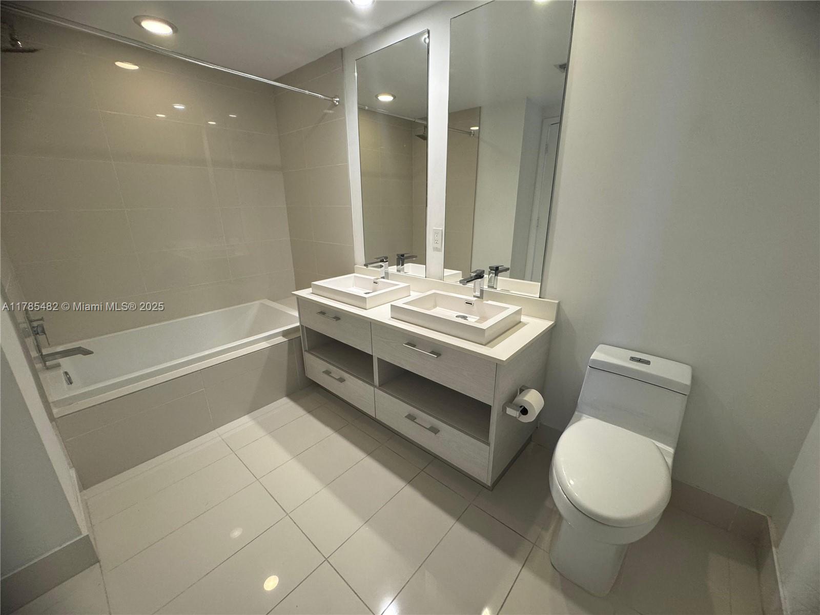 BRICKELL HEIGHTS EAST CON - Residential Lease