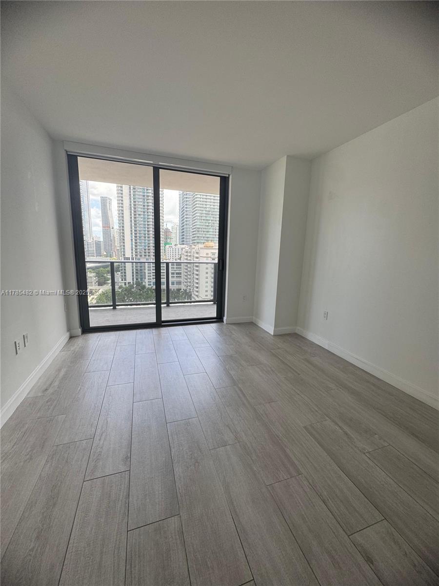 BRICKELL HEIGHTS EAST CON - Residential Lease