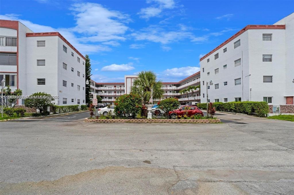 Photo of 4000 NW 44th Ave #203, Lauderdale Lakes, FL 33319 (MLS # A11939465)