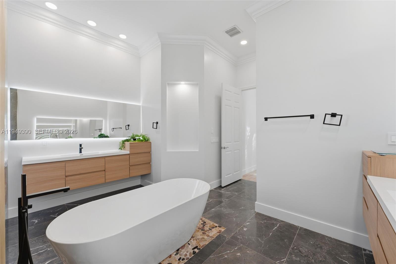 ENCLAVE 2ND SECTION - Residential