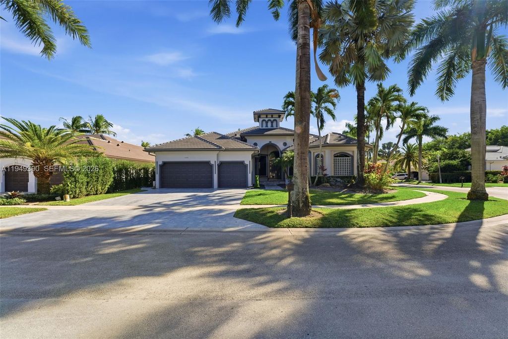 Photo of 11098 Canary Island Ct, Plantation, FL 33324 (MLS # A11949390)