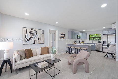 Photo of 6405 Dawson St, Hollywood, FL 33023 (MLS # A12088456)