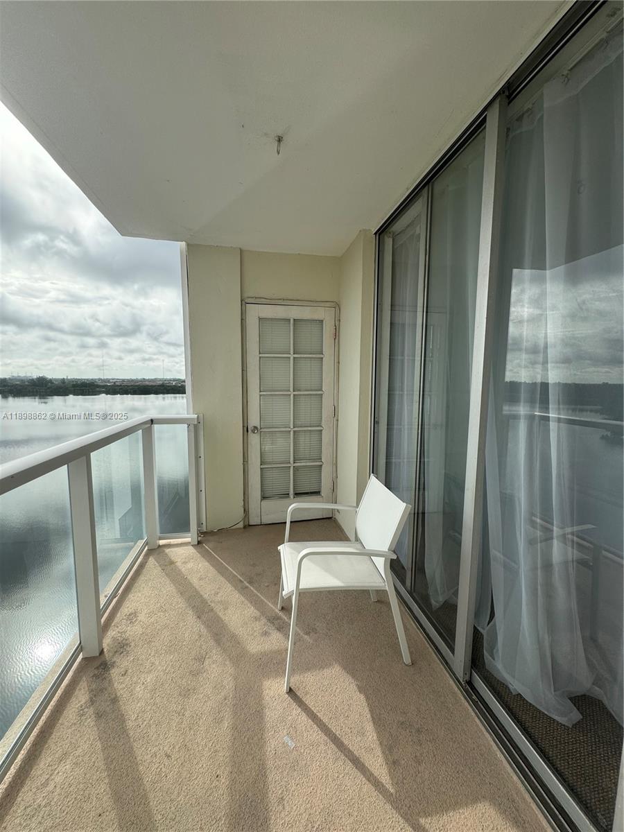 BUCKLEY TOWERS CONDO - EA - Residential Lease