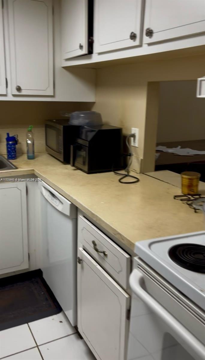 500 Executive Center Dr 1C