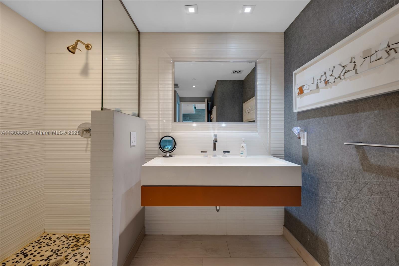 500 BRICKELL WEST CONDO - Residential