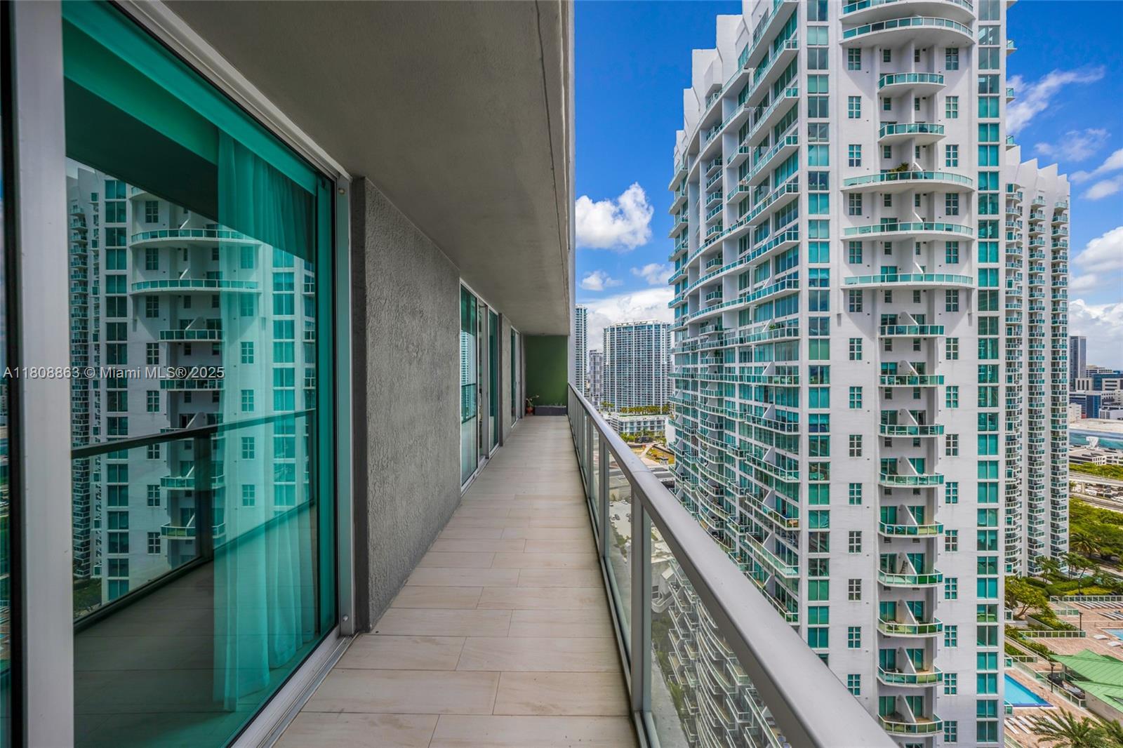 500 BRICKELL WEST CONDO - Residential