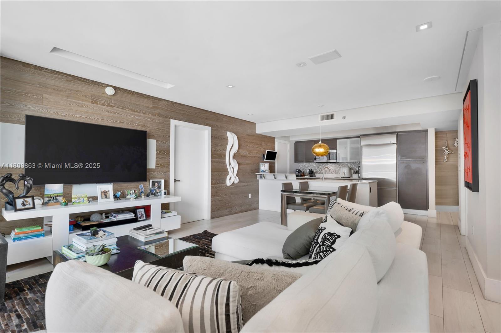 500 BRICKELL WEST CONDO - Residential