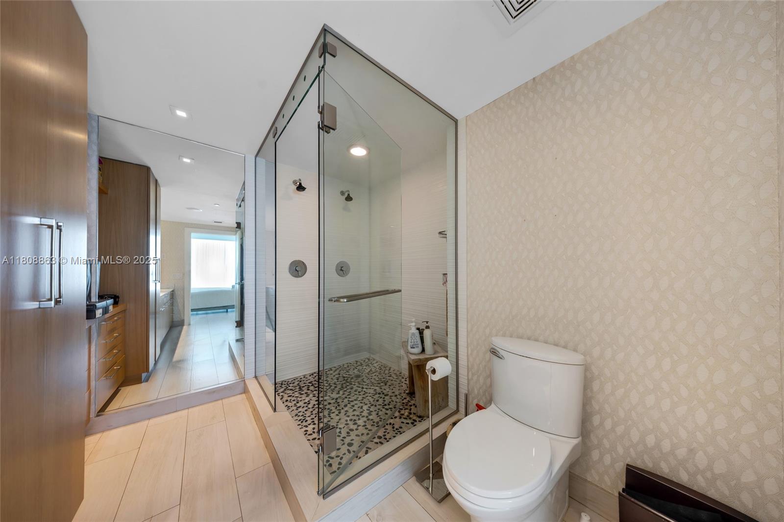 500 BRICKELL WEST CONDO - Residential