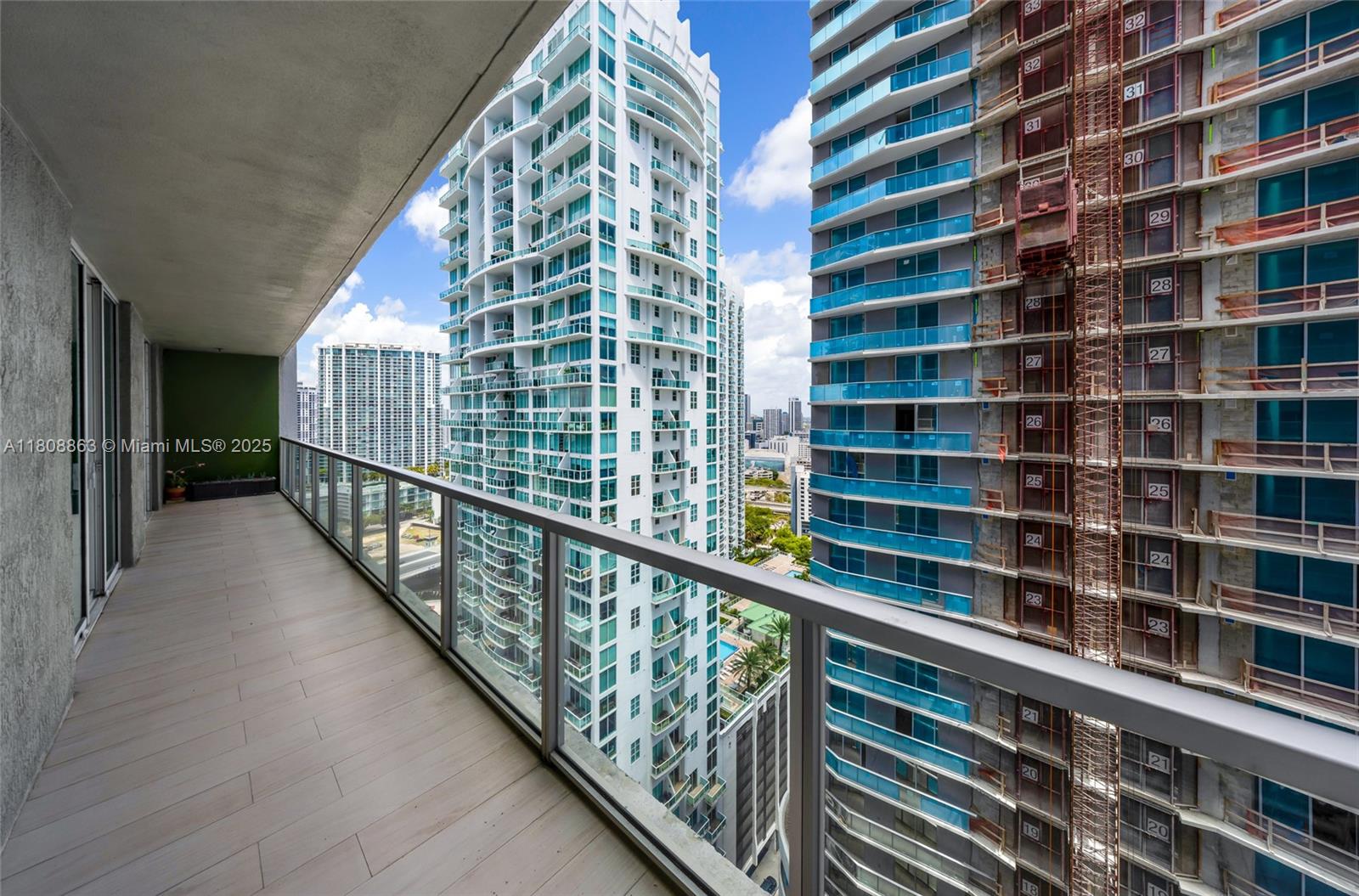 500 BRICKELL WEST CONDO - Residential