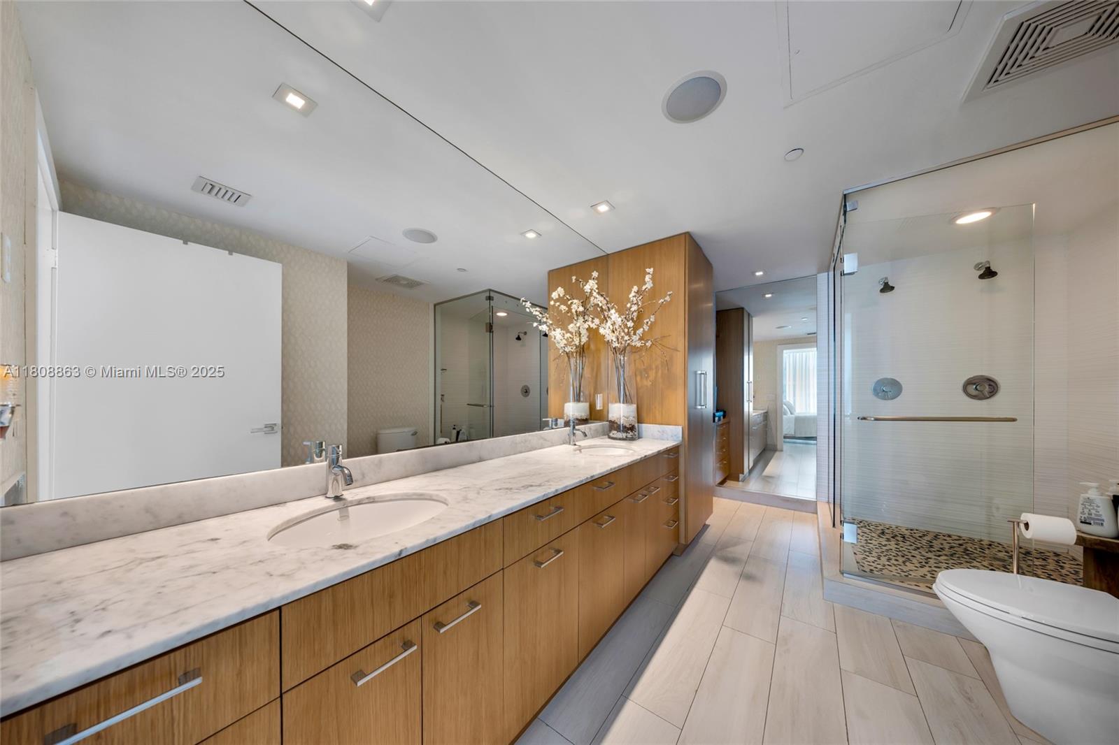 500 BRICKELL WEST CONDO - Residential