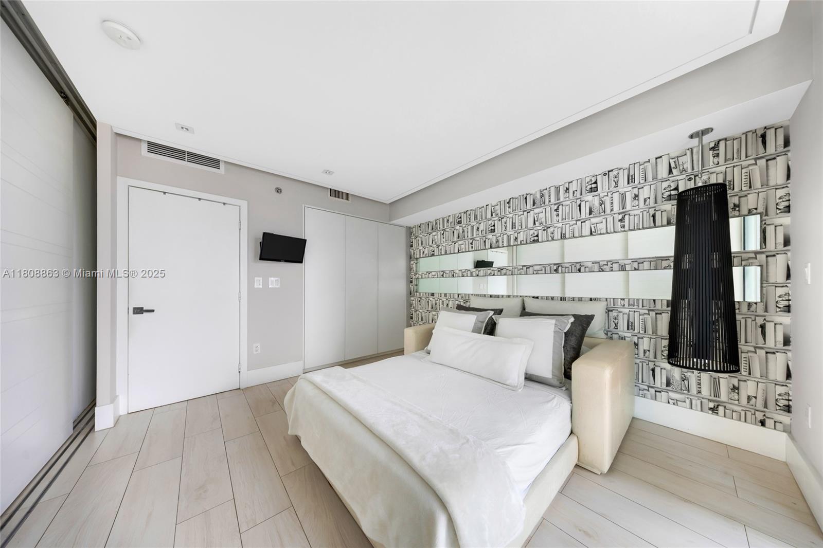 500 BRICKELL WEST CONDO - Residential