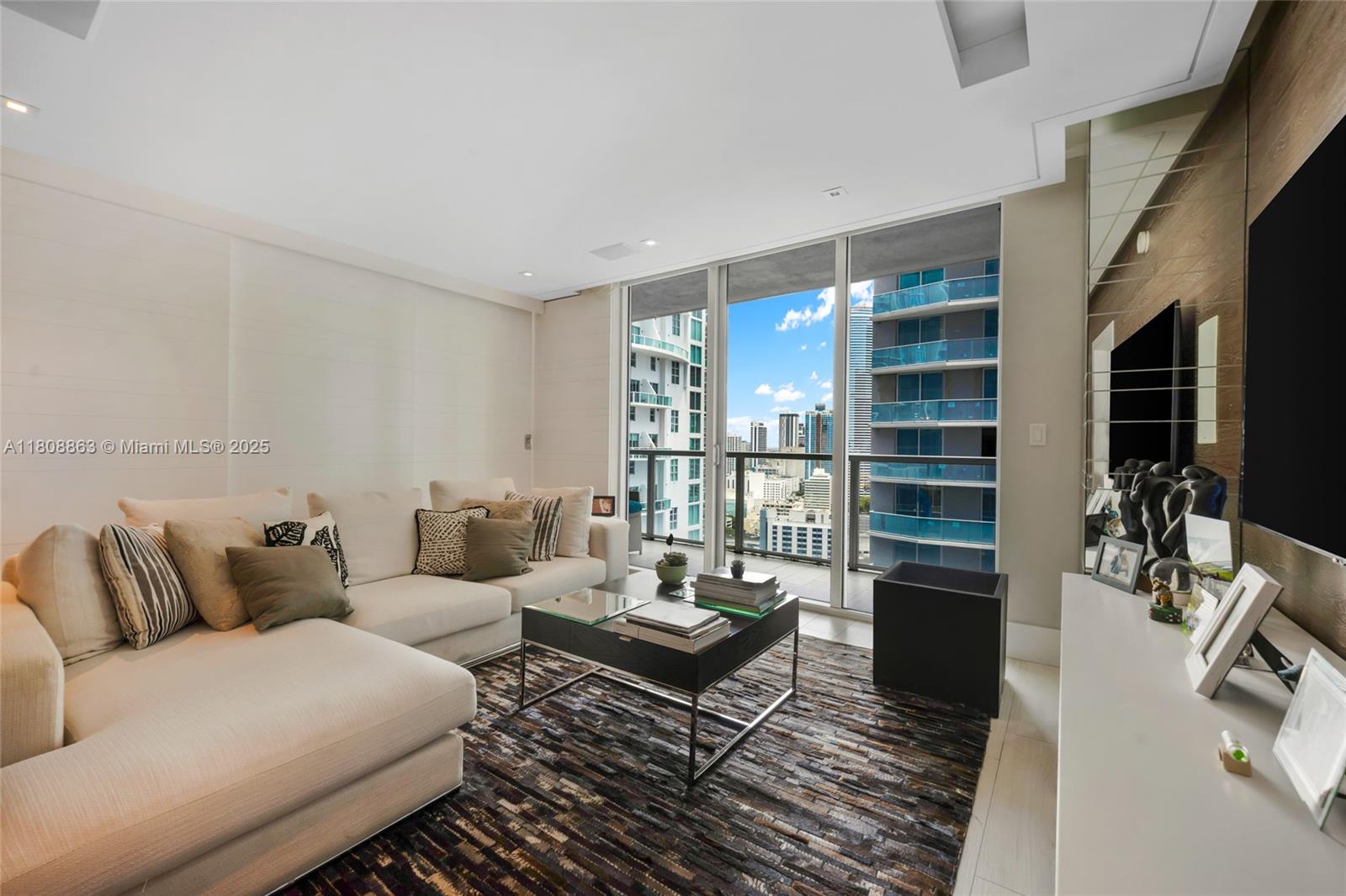 500 BRICKELL WEST CONDO - Residential