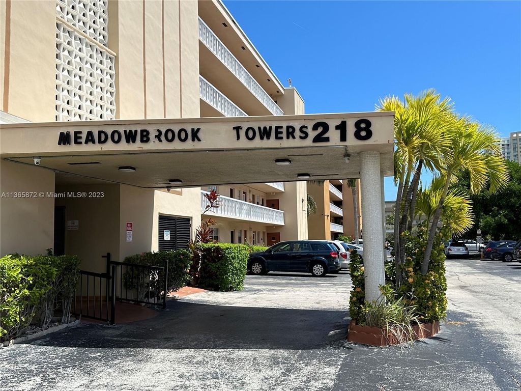 Photo of 218 NE 12th Ave #206, Hallandale Beach, FL 33009 (MLS # A11365872)