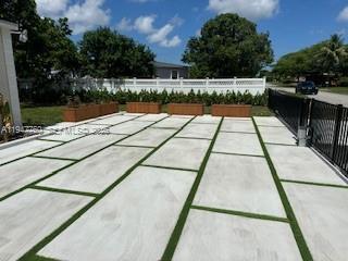 BISCAYNE GARDENS SEC F PT - Residential