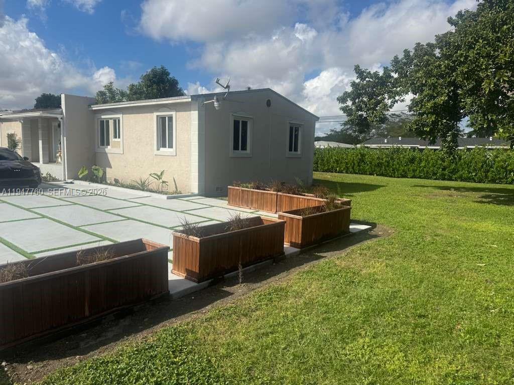 BISCAYNE GARDENS SEC F PT - Residential