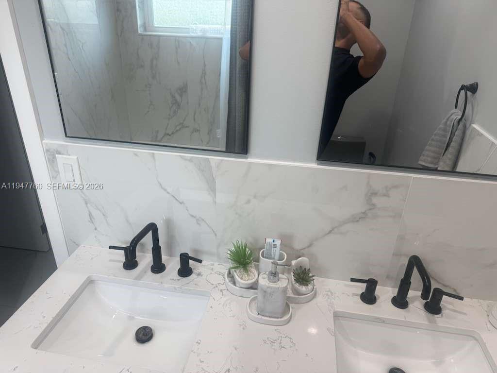 BISCAYNE GARDENS SEC F PT - Residential