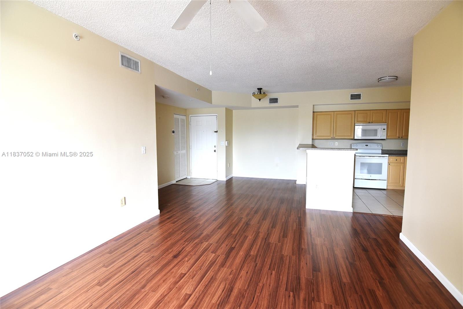 EL-AD RESIDENCES AT MIRAM - Residential