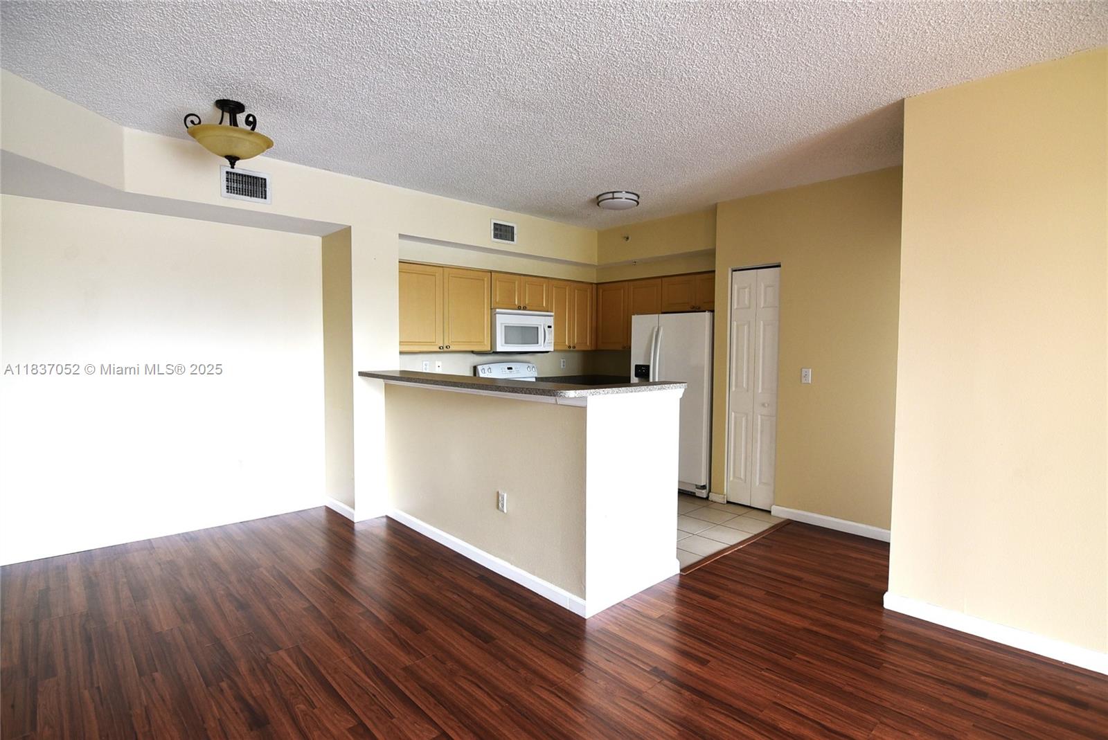 EL-AD RESIDENCES AT MIRAM - Residential