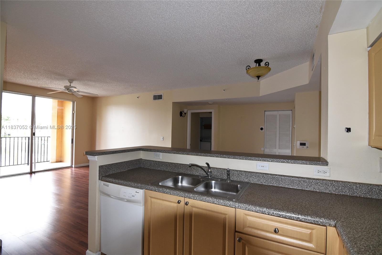 EL-AD RESIDENCES AT MIRAM - Residential