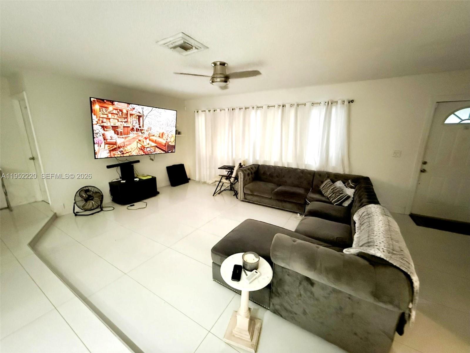 PASADENA LAKES SOUTH - Residential