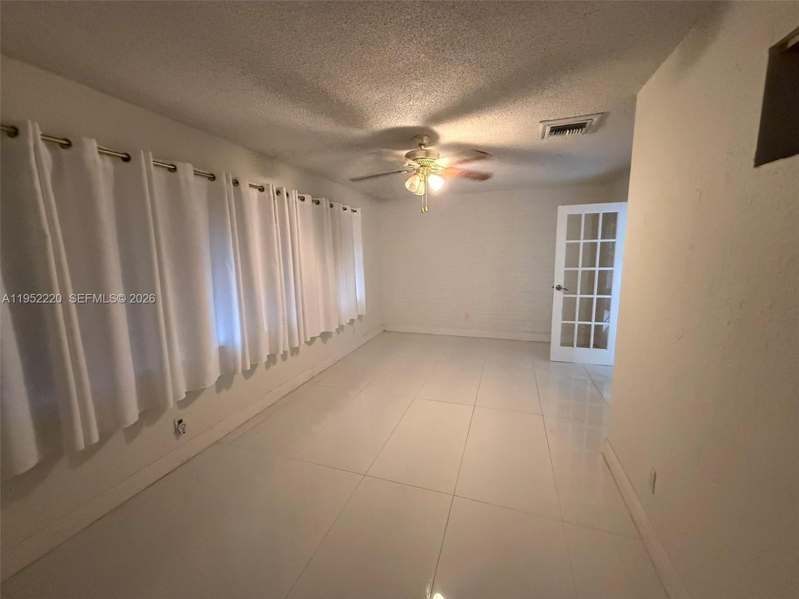 PASADENA LAKES SOUTH - Residential