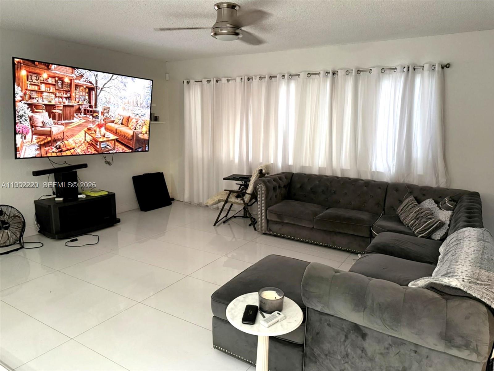 PASADENA LAKES SOUTH - Residential