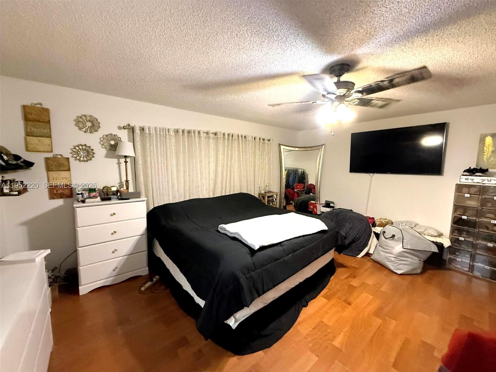 PASADENA LAKES SOUTH - Residential