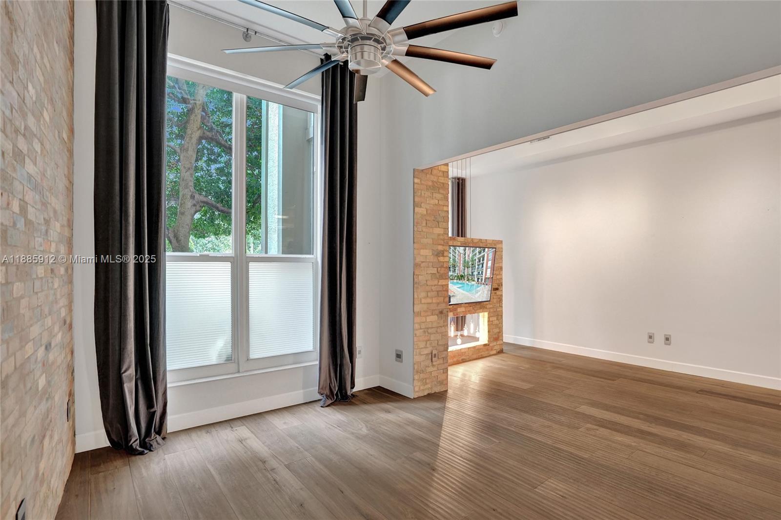 CITYPLACE SOUTH TOWER CON - Residential Lease