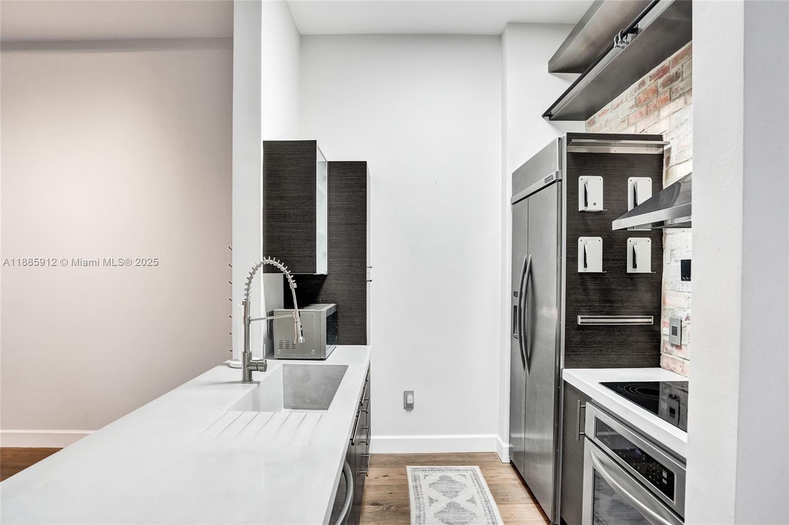 CITYPLACE SOUTH TOWER CON - Residential Lease