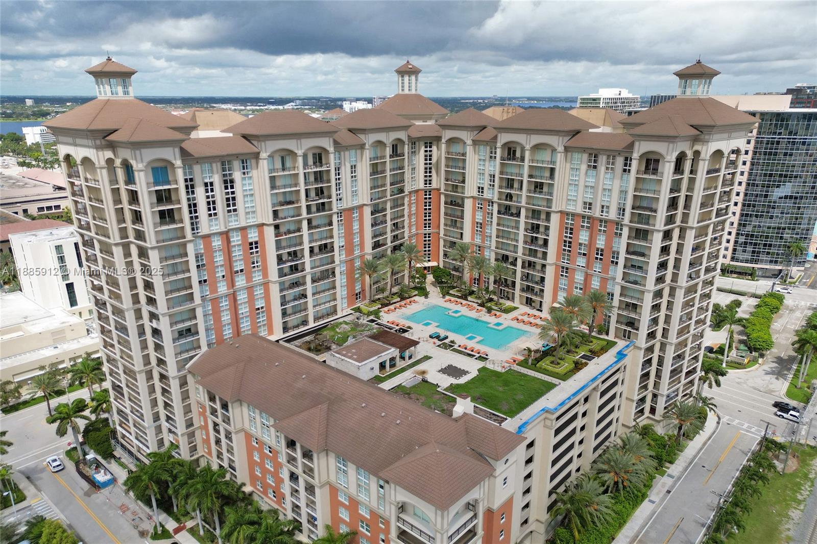 CITYPLACE SOUTH TOWER CON - Residential Lease