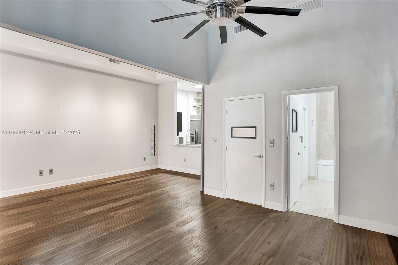 CITYPLACE SOUTH TOWER CON - Residential Lease