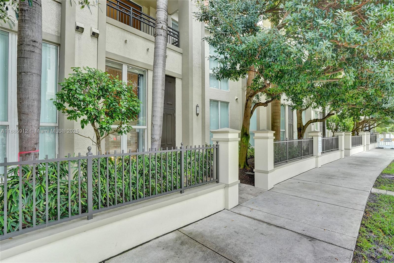 CITYPLACE SOUTH TOWER CON - Residential Lease