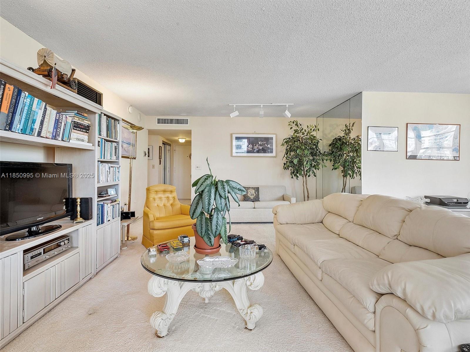 OCEANSIDE PLAZA CONDO - Residential