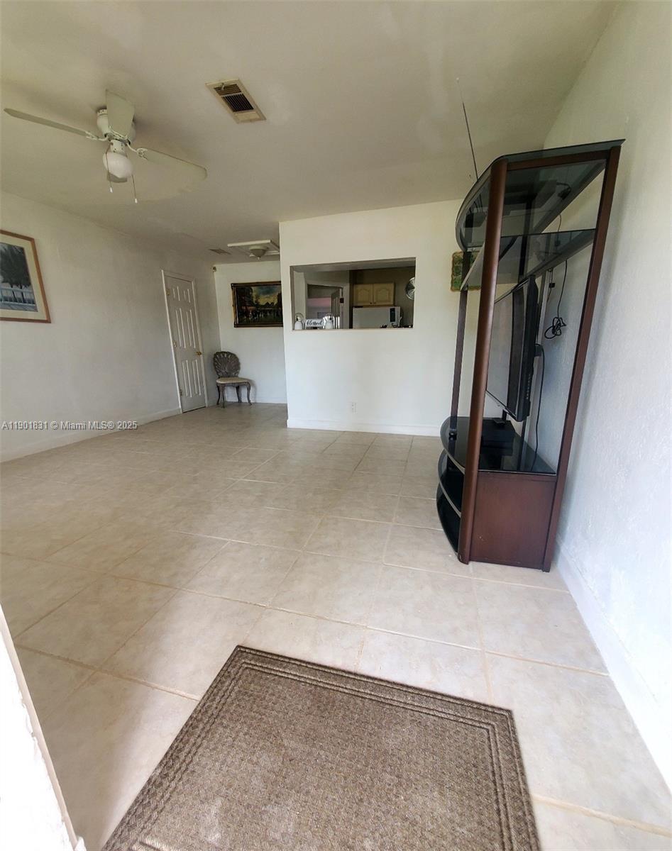 DRIFTWOOD ACRES NO 5 - Residential Lease