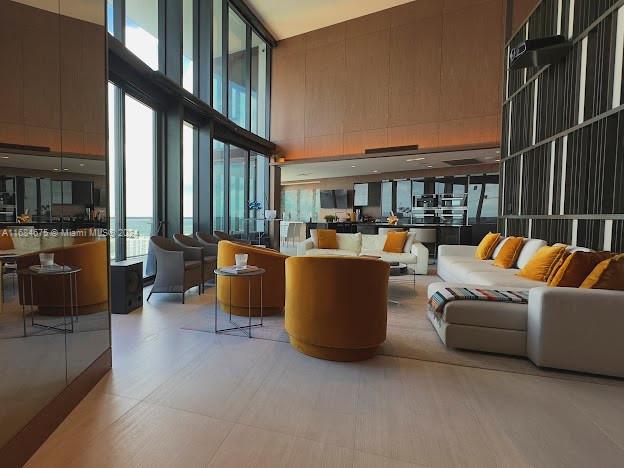 18555 COLLINS AVENUE COND - Residential Lease